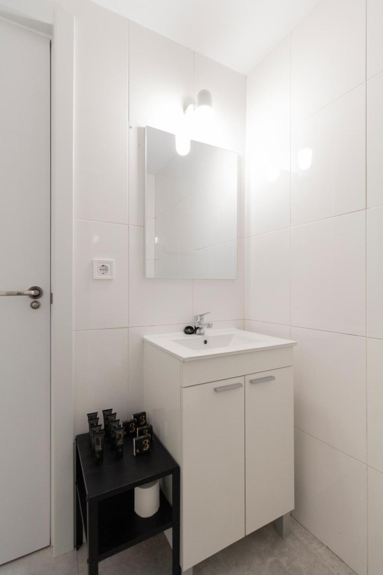 Ronda De Valencia Apartamento Madrid Eksteriør billede