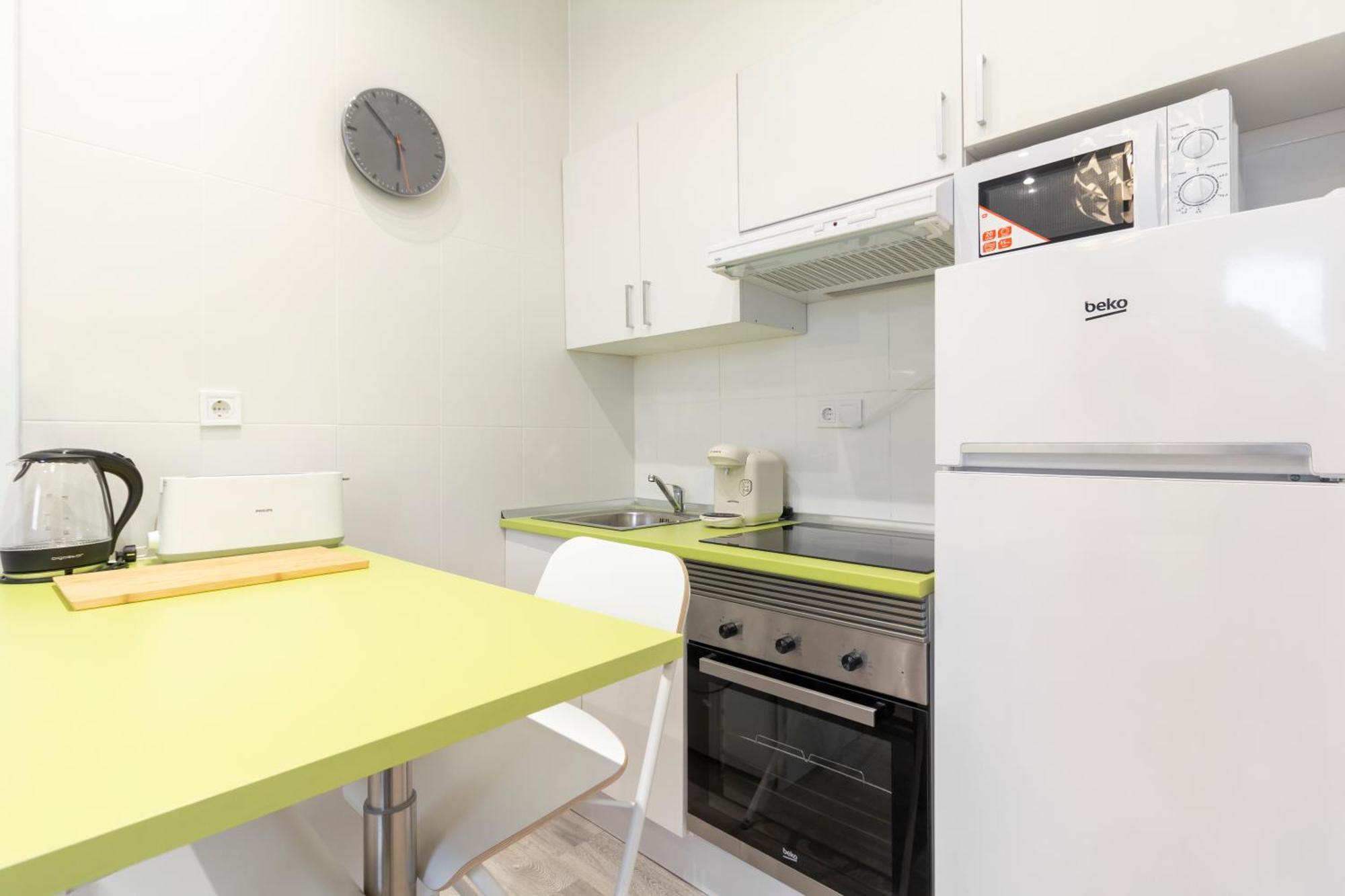 Ronda De Valencia Apartamento Madrid Eksteriør billede