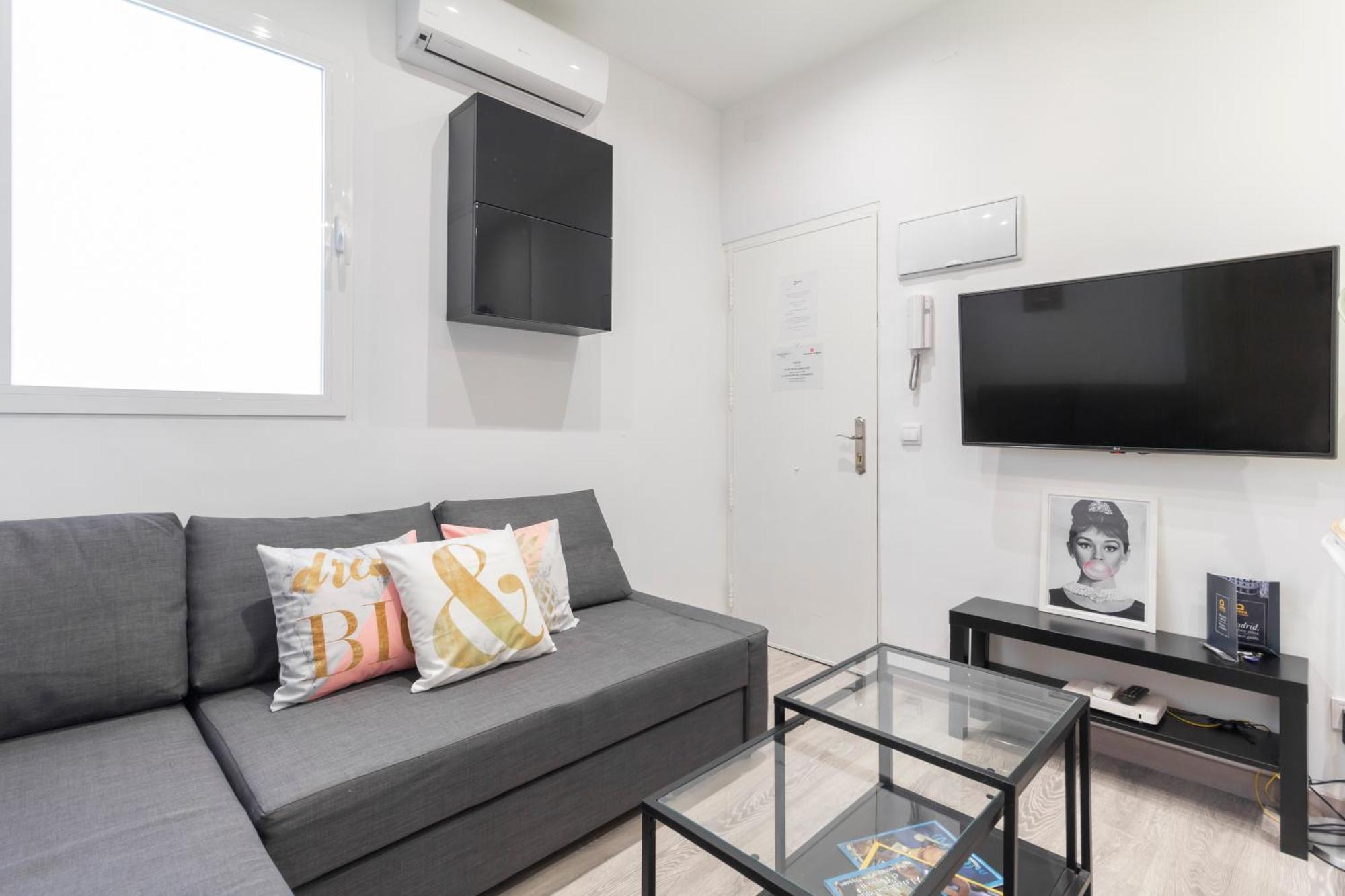 Ronda De Valencia Apartamento Madrid Eksteriør billede